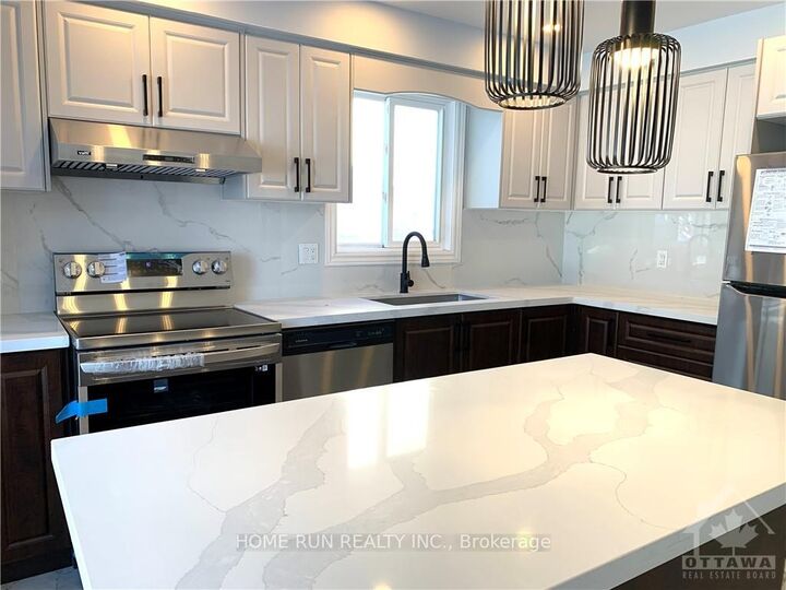 Property Photo:  1201 St Moritz Court  ON K1C 2B2 