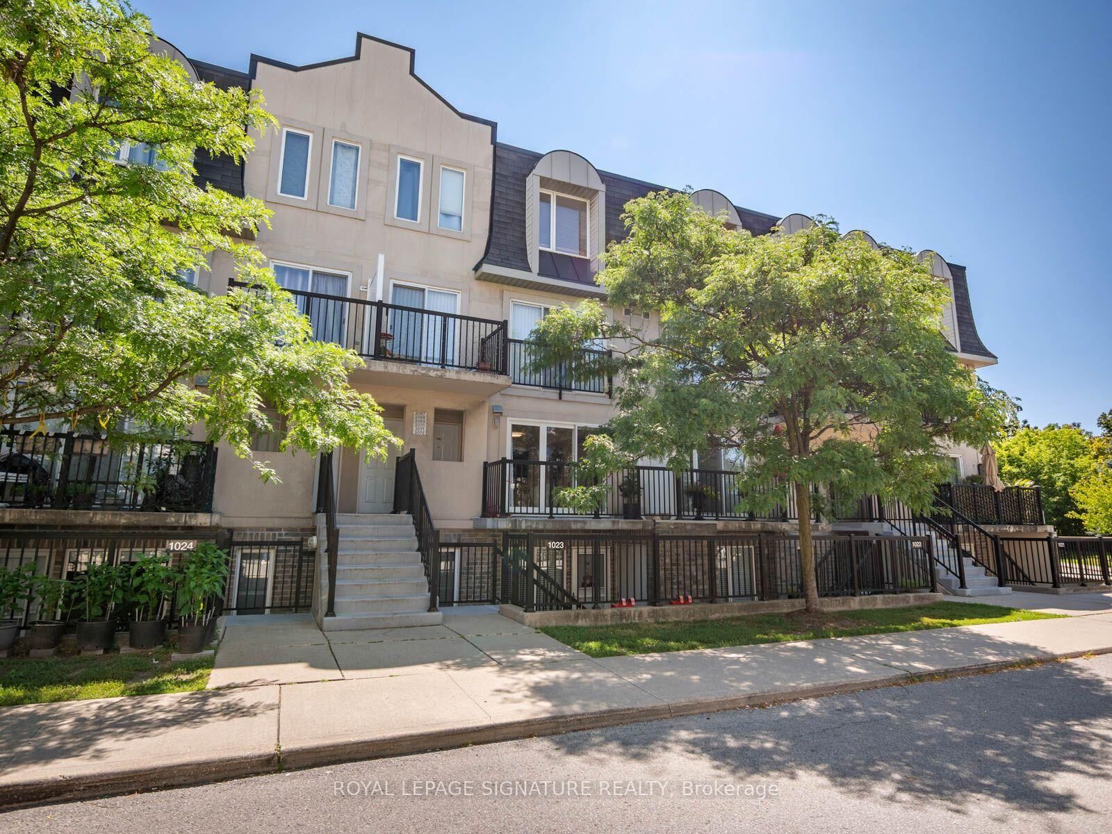Property Photo:  65 George Appleton Way 2067  ON M3M 0A2 