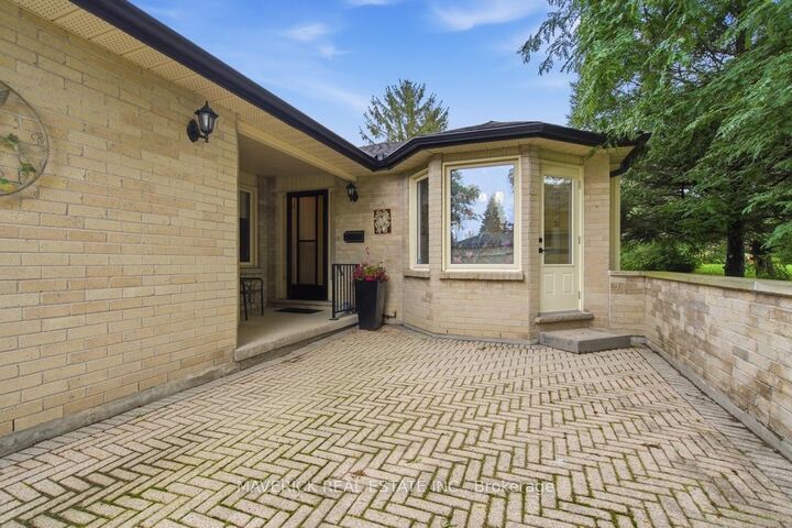 Property Photo:  163 Pine Valley Drive 49  ON N6J 4R2 