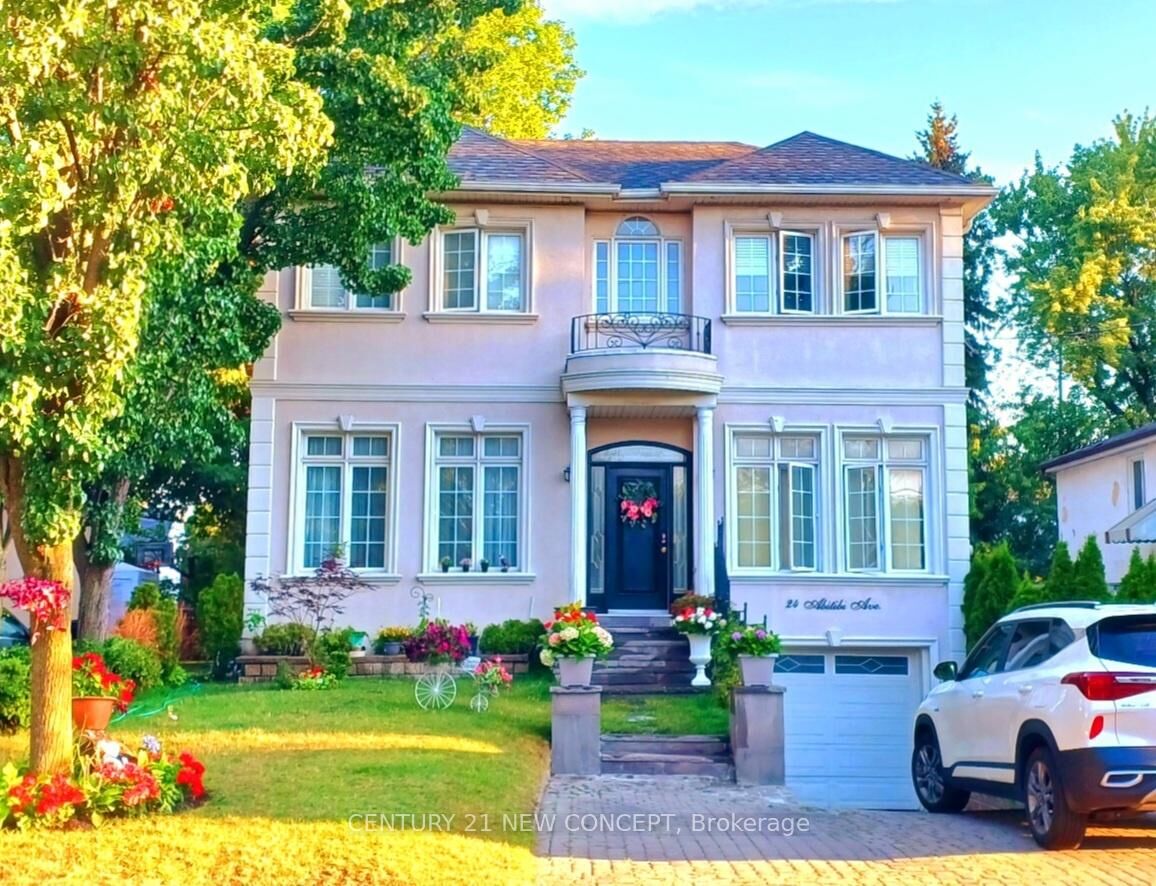 Property Photo:  24 Abitibi Avenue  ON M2M 2V1 