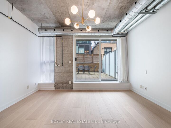 Property Photo:  32 Stewart Street 203  ON M5V 3T2 