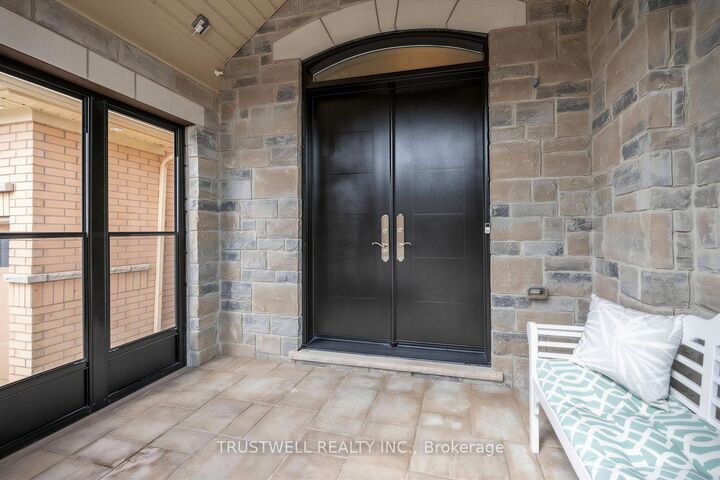 Property Photo:  1295 Sim Place  ON L9T 8M3 