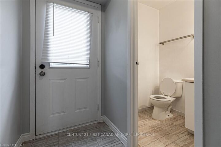 Property Photo:  595 Third Street 63  ON N5V 4A1 
