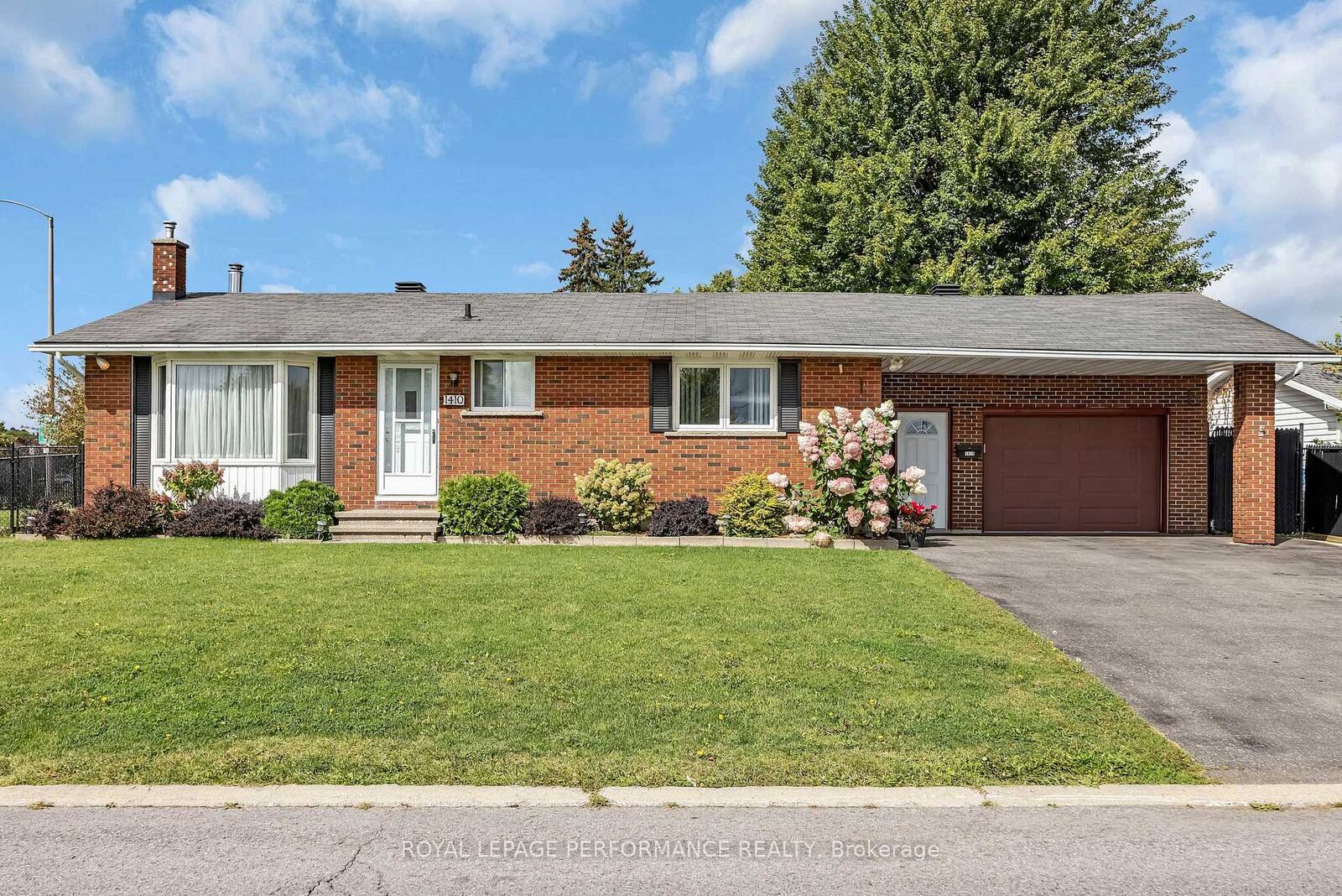 Property Photo: 1410 Major Road ON K1E 1H4