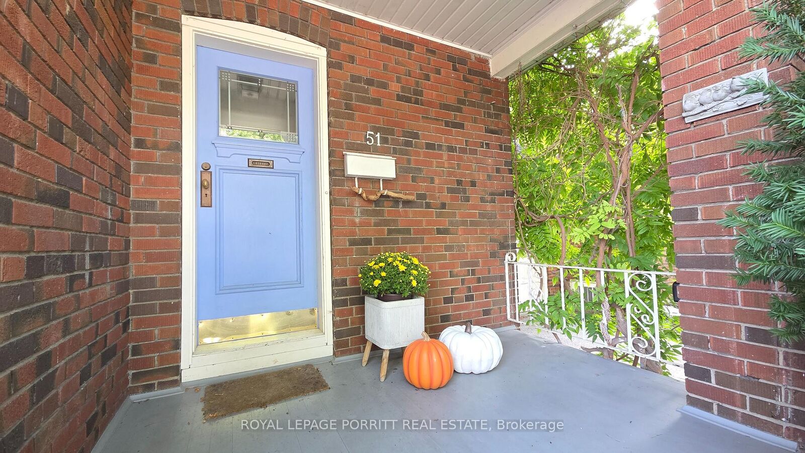 Property Photo:  51 Thirty Sixth Street  ON M8W 3L1 