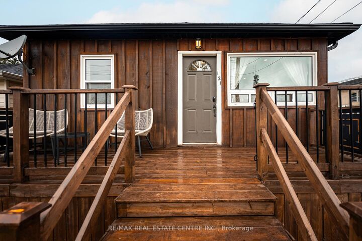 Property Photo:  121 Proton Street N  ON N0C 1B0 