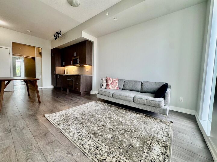 Property Photo:  297 College Street 516  ON M5T 1S2 