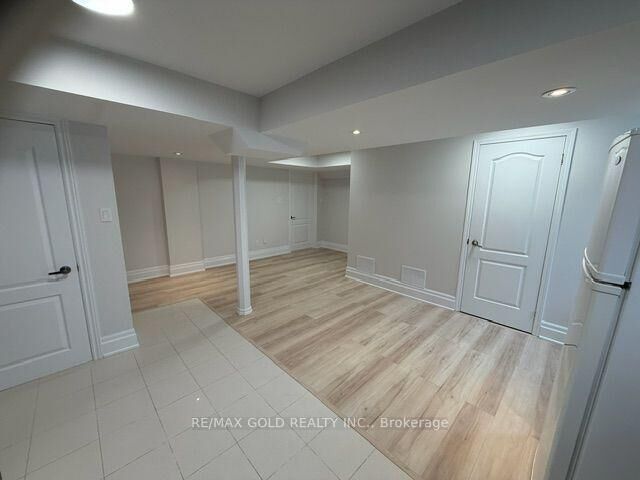 Property Photo:  47 Midsummer Drive  ON L6P 3E4 
