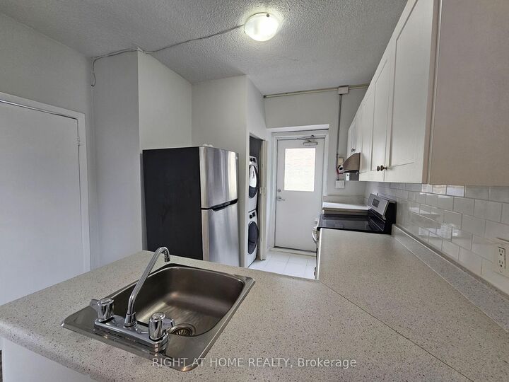 Property Photo:  505 Church Street 302  ON M4Y 1H2 