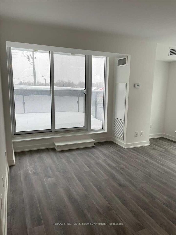 Property Photo: 120 Varna Drive 321 ON M6A 0B3