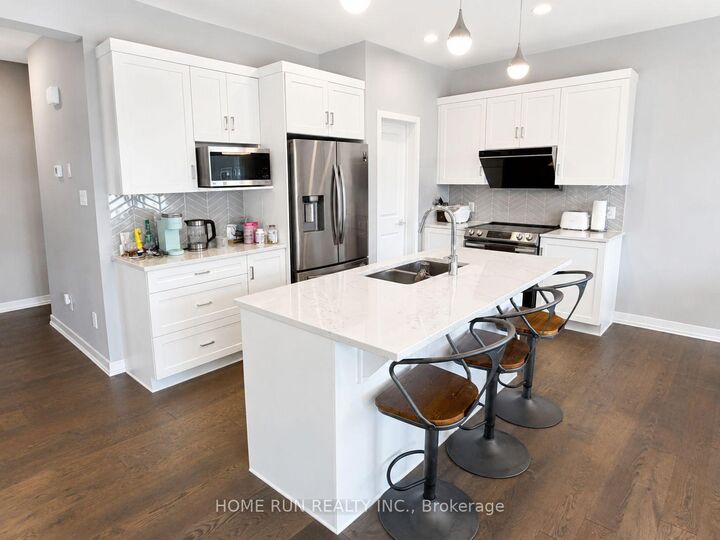 Property Photo: 633 Rouncey Road ON K2V 0P4