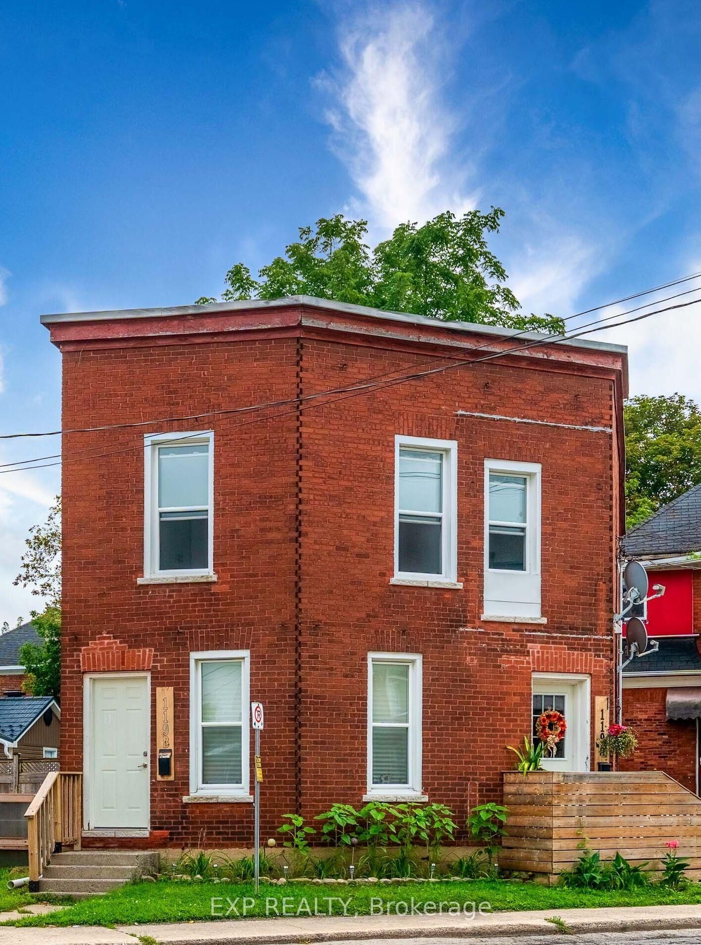 Property Photo: 119 Beckwith Street N ON K7A 2C4