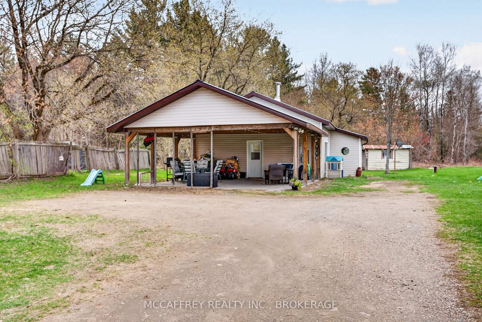 Property Photo:  14 Glastonbury Road  ON K0H 2G0 