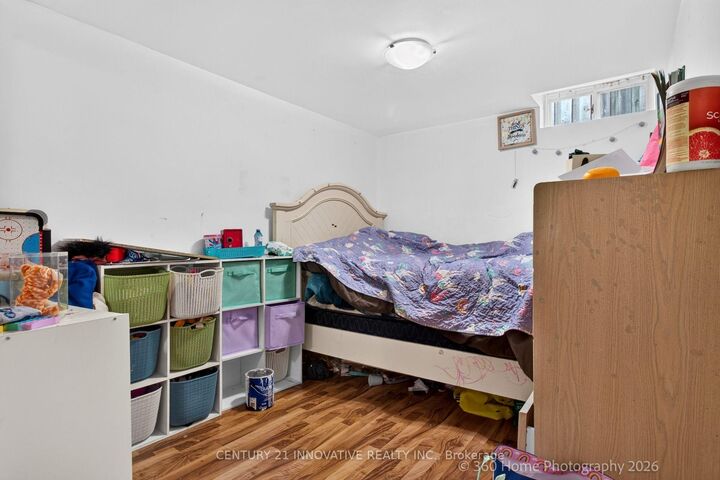 Property Photo:  888 Southgate Drive  ON L1H 7Z9 