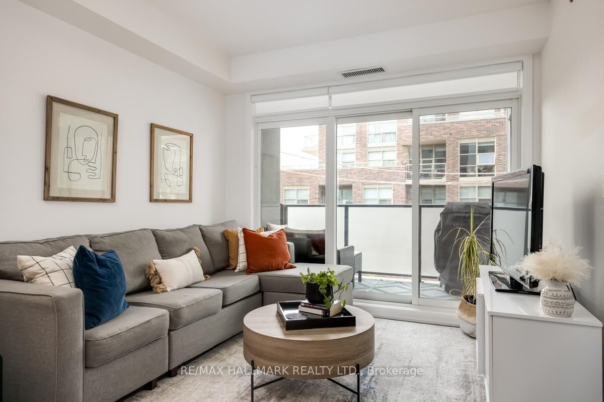 Property Photo:  385 Osler Street 306  ON M6N 0B2 