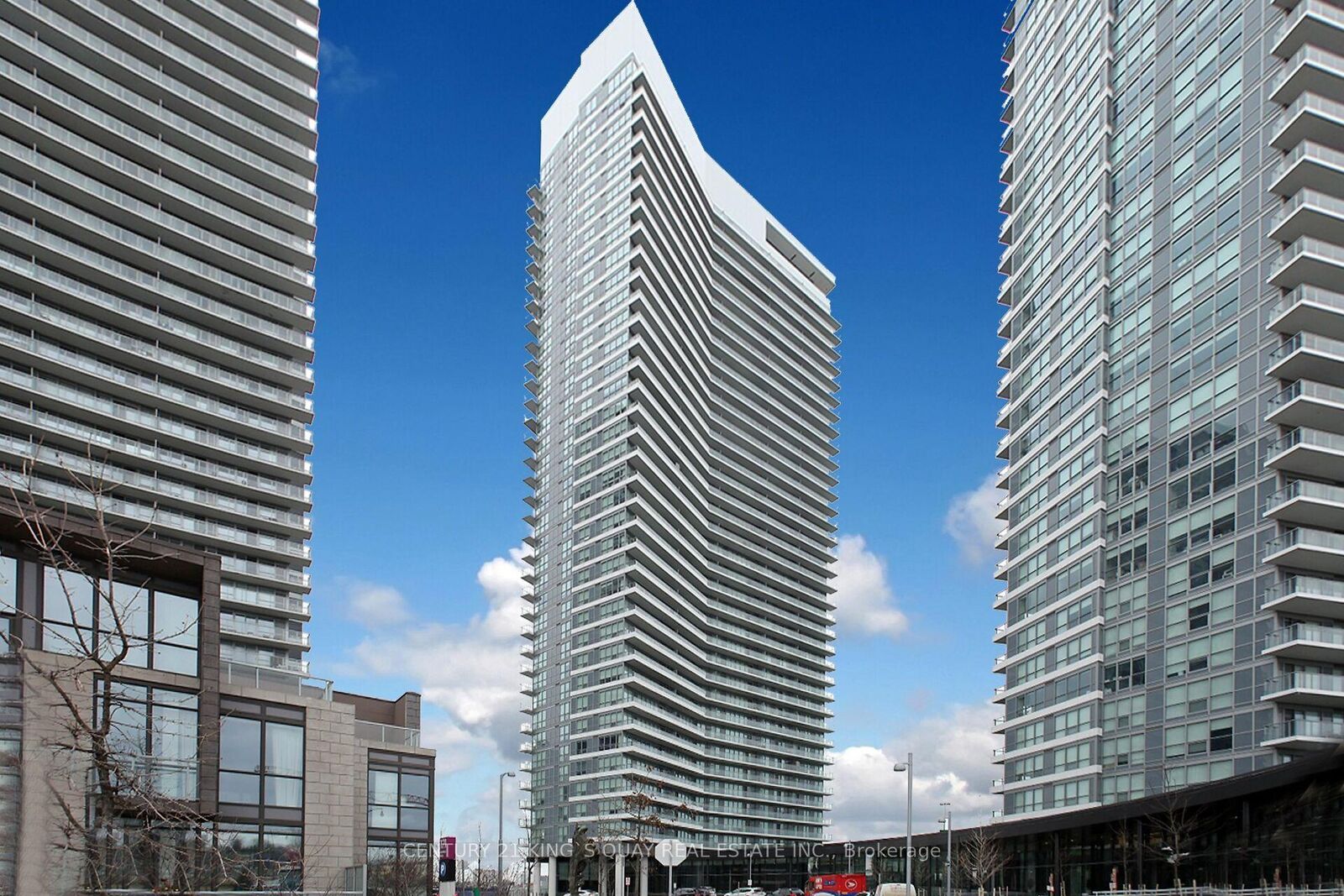 Property Photo:  115 McMahon Drive 811  ON M2K 0E4 