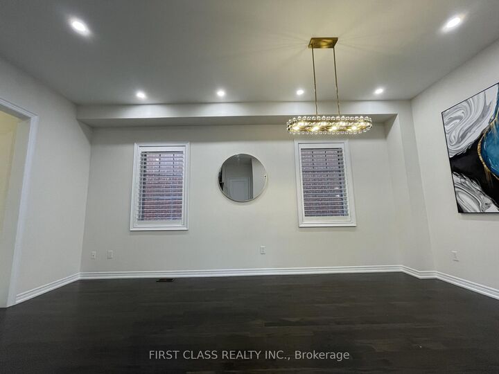 Property Photo:  26 Leary Crescent  ON L4S 0G7 