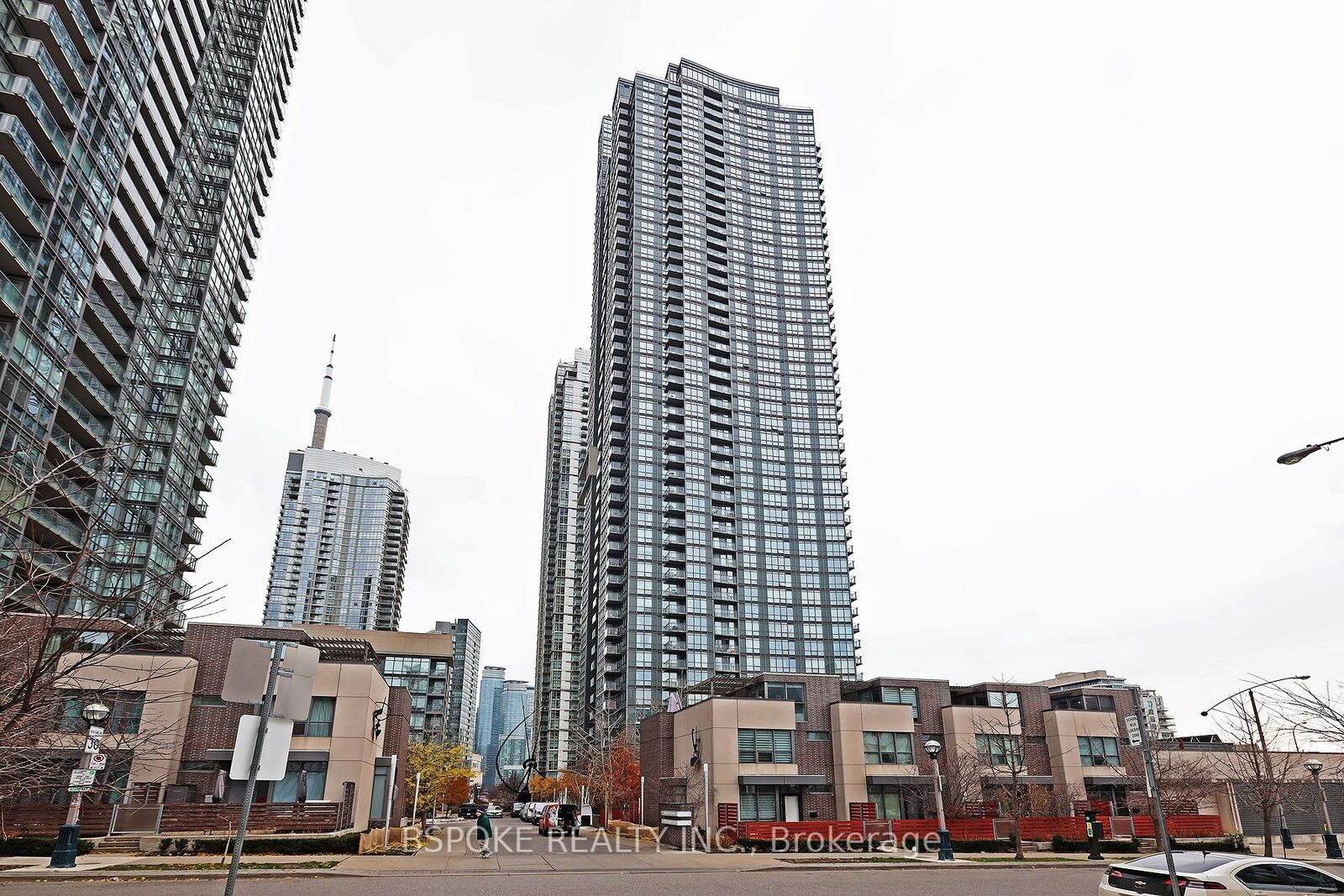 Property Photo:  11 Brunel Court 5016  ON M5V 3Y3 