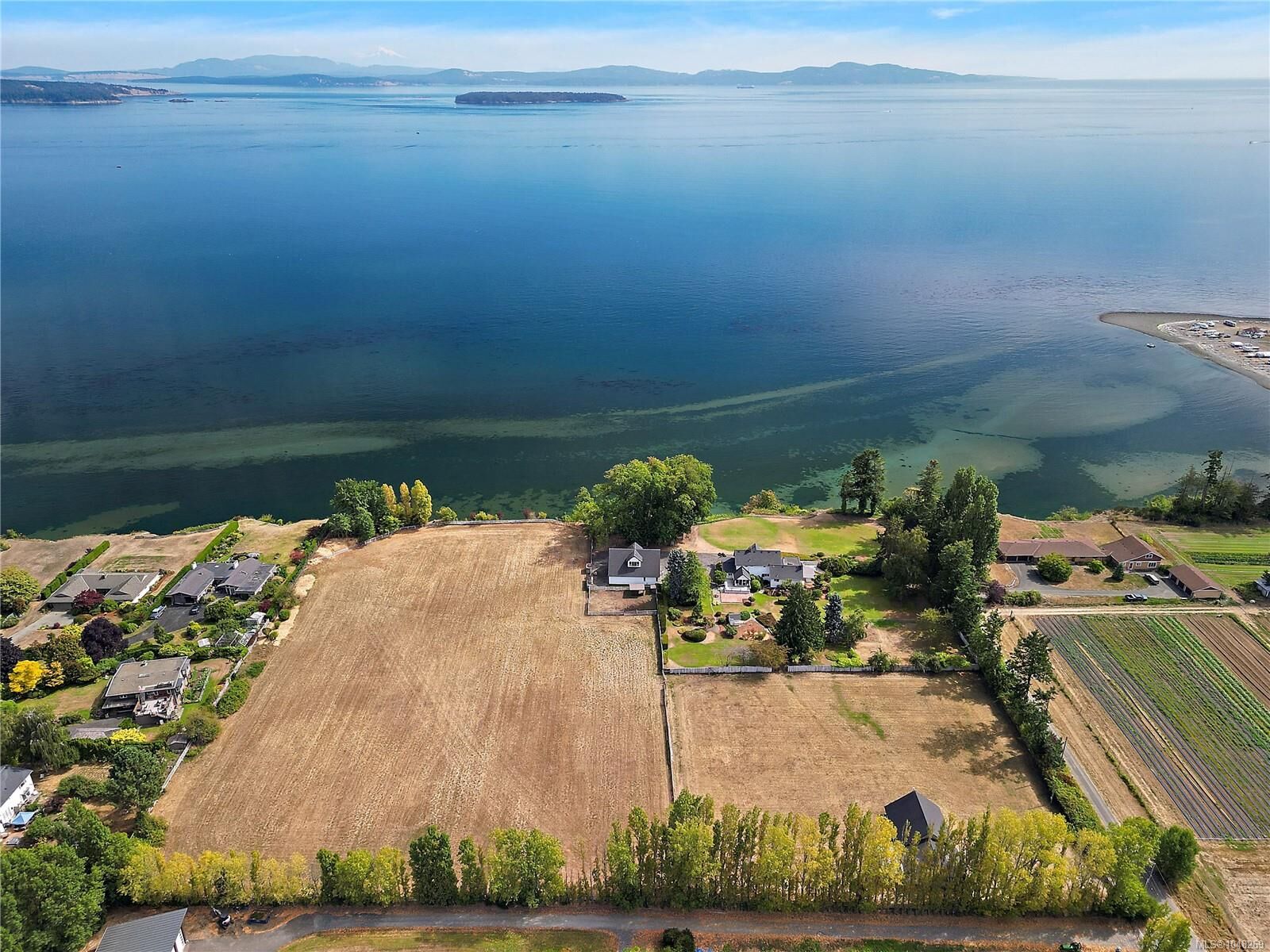 Property Photo:  3190 Martindale Rd  BC V8M 1W6 