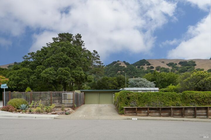 Property Photo:  256 Mount Shasta Drive  CA 94903 