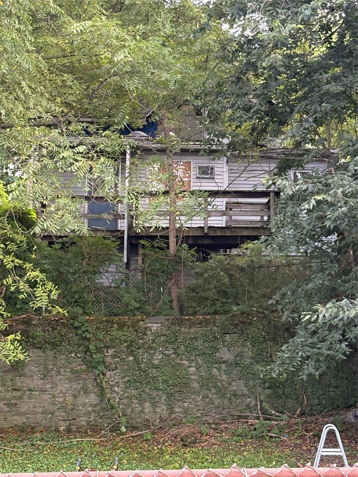Property Photo:  19 Munsell Street  NY 13901 