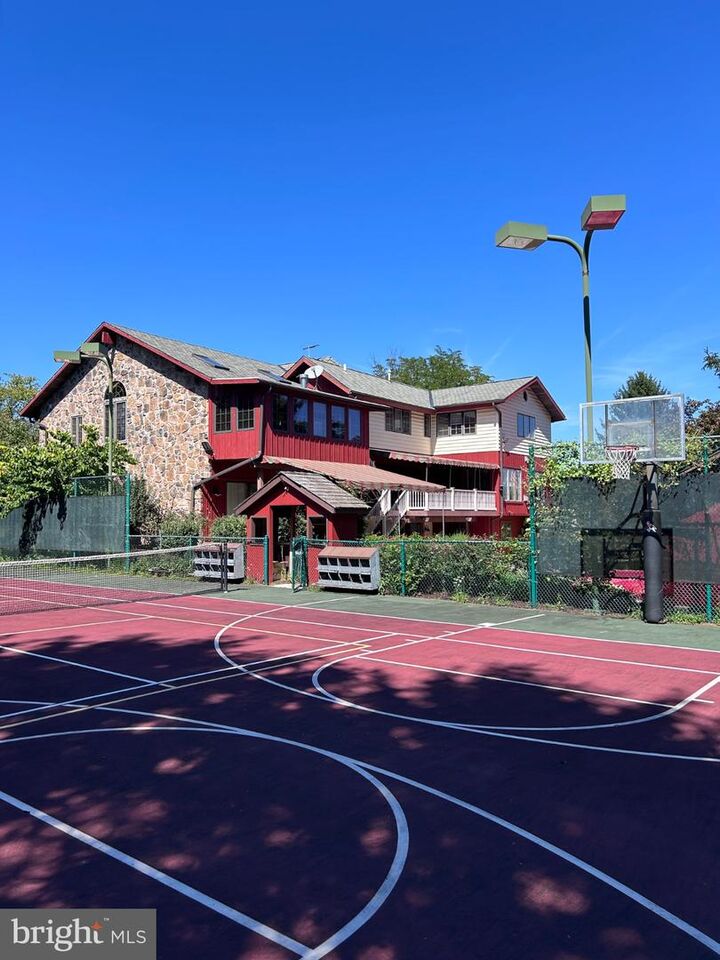 Property Photo:  1120 Clover Lane  PA 19342 