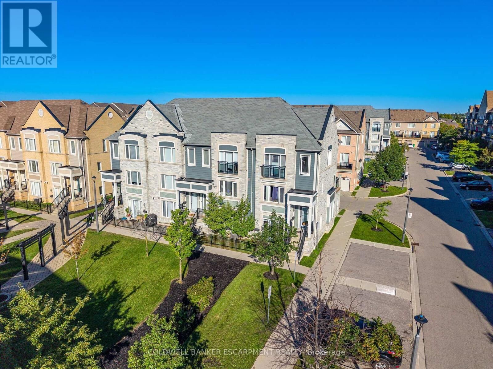 Property Photo:  3050 Erin Centre Boulevard 142  ON L5M 0P5 
