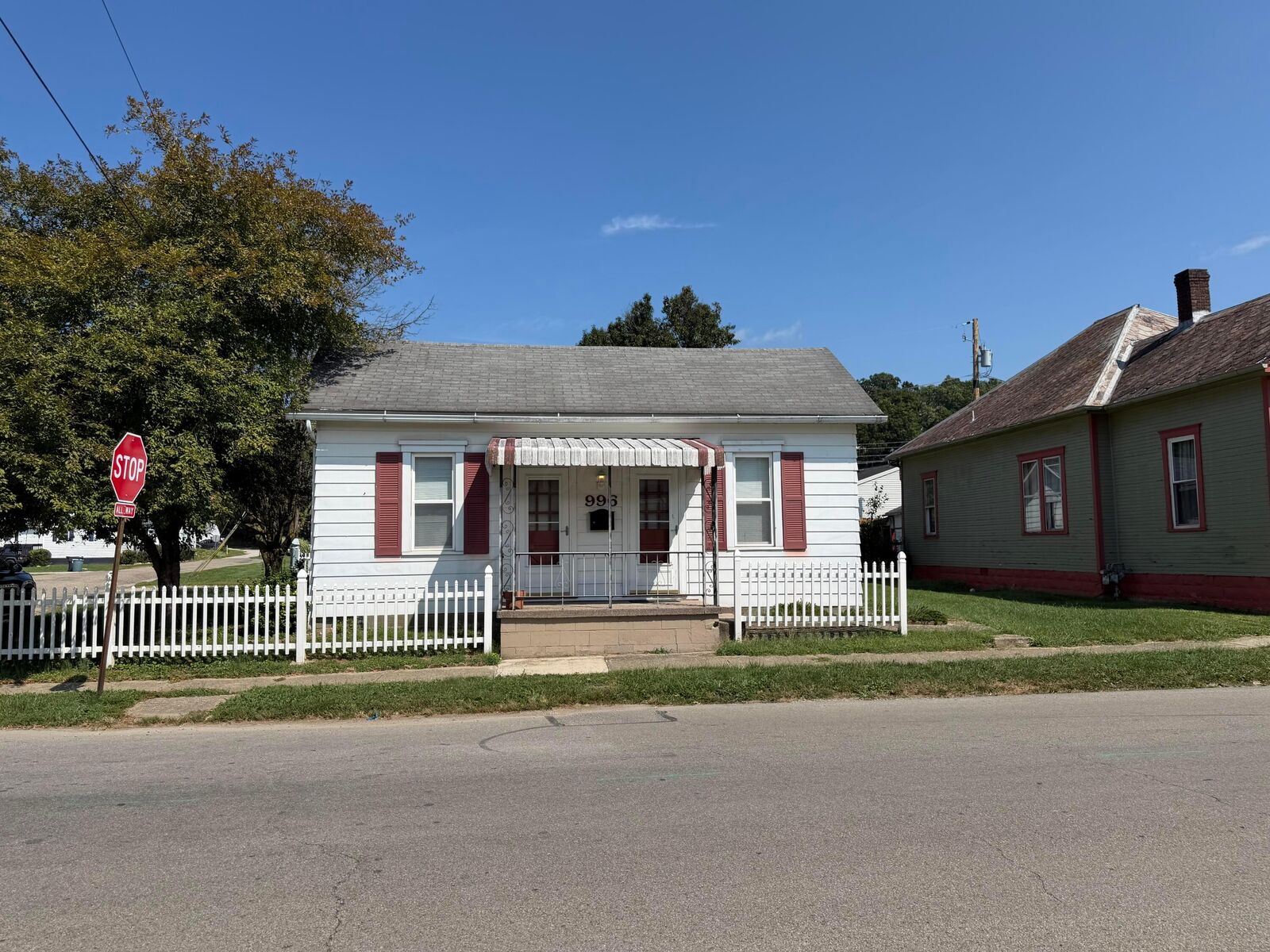 Property Photo:  996 3rd Street  OH 43138 