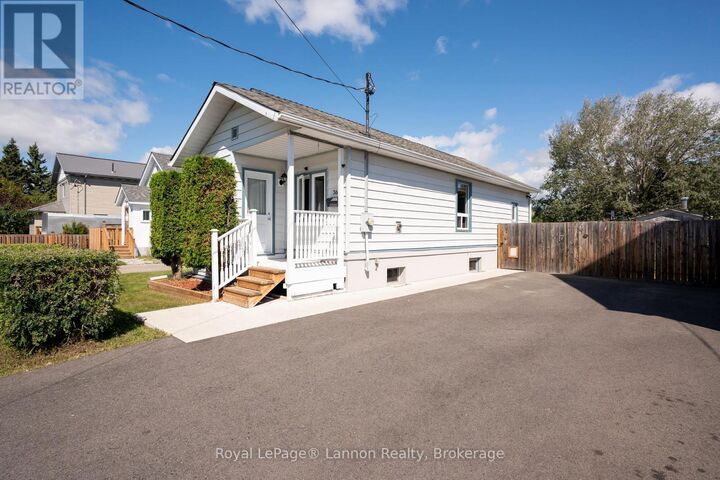 Property Photo: 368 McIntyre Street North ON P7A 3C1