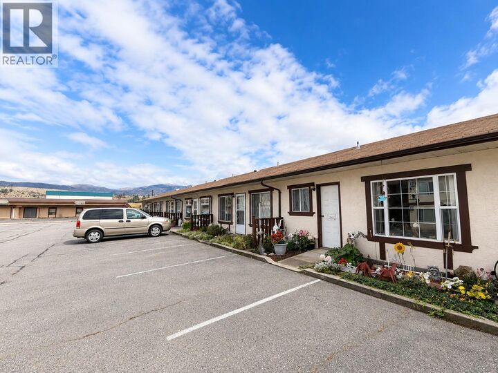 Property Photo:  5869 Main Street 4  BC V0H 1T9 
