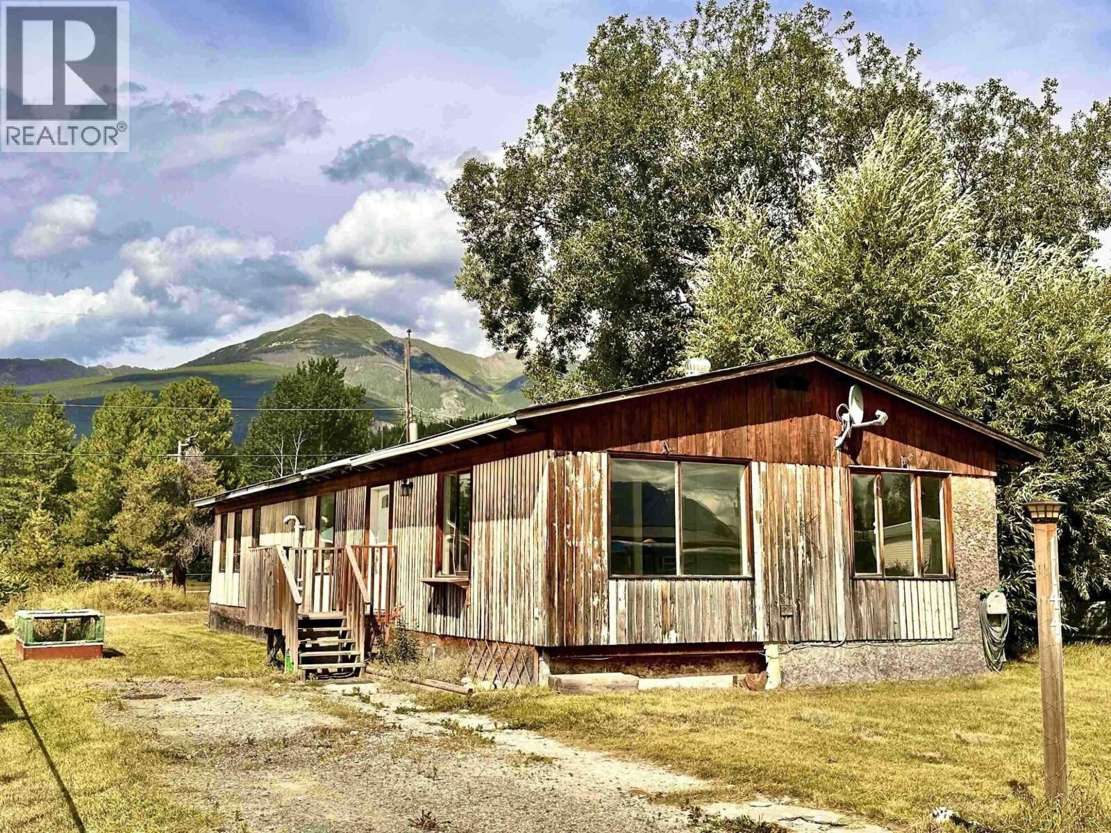 Property Photo:  1144 4th Avenue  BC V0E 2Z0 