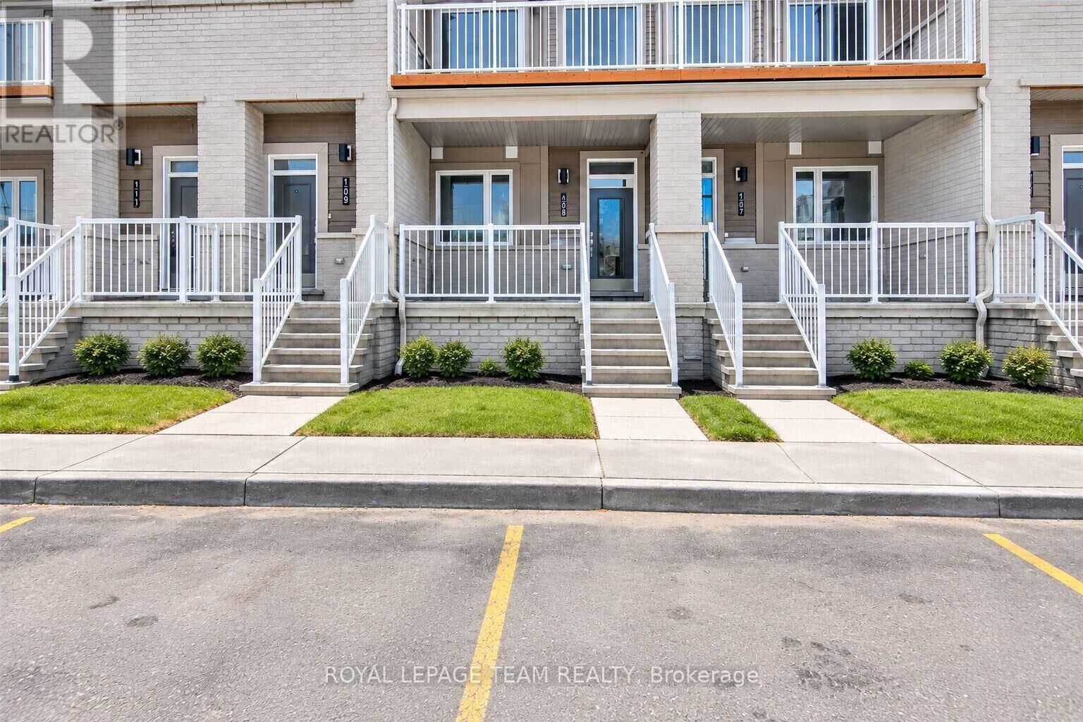 Property Photo:  325 Olivenite Private  ON K2J 7J4 