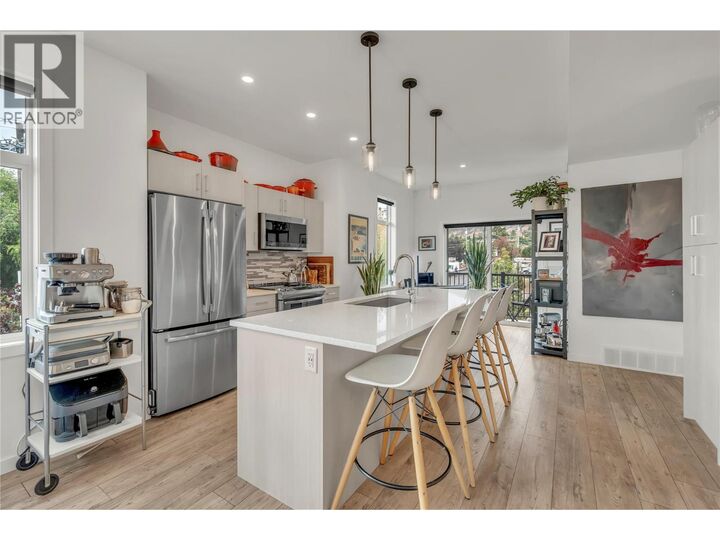 Property Photo:  388 Eckhardt Avenue East 115  BC V2A 0C7 
