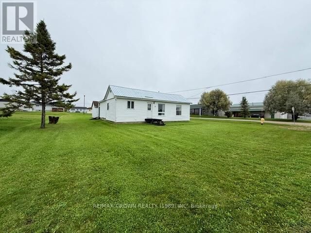 Property Photo:  6 St Joseph Street  ON P0L 1Z0 