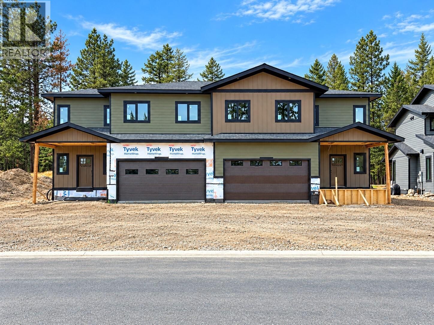 Property Photo:  421 Wildstone Close North 4  BC V1C 0G4 