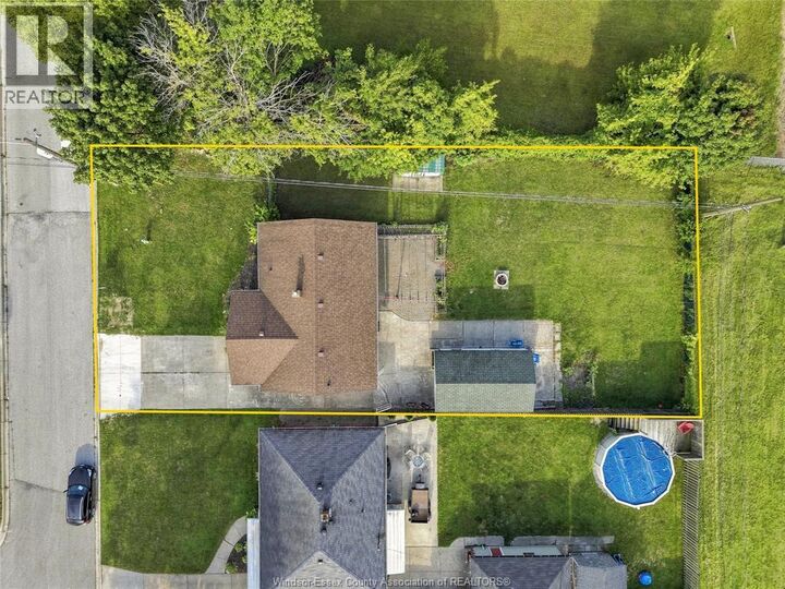 Property Photo:  8327 Menard Street  ON N8S 1W2 