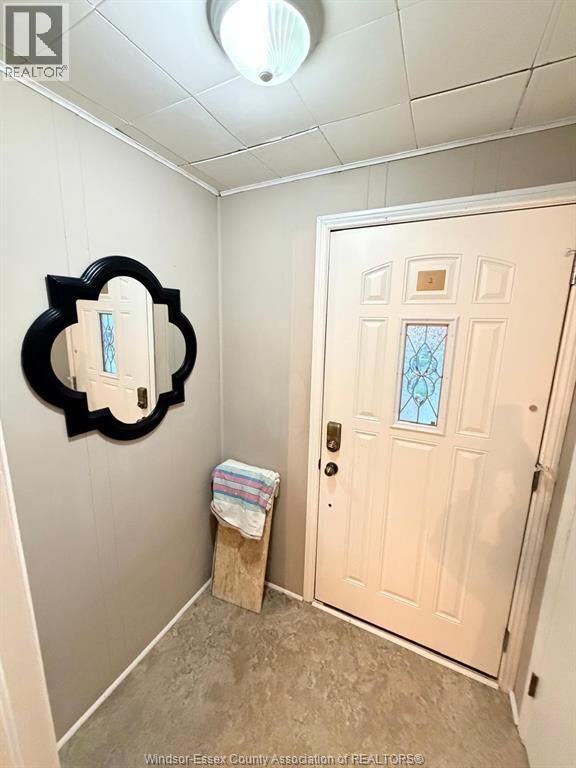 Property Photo:  222 Gladstone Avenue Main  ON N9A 2P7 