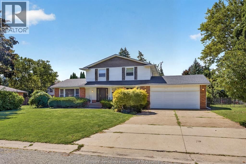 Property Photo:  2477 Mark Avenue  ON N9E 2W2 