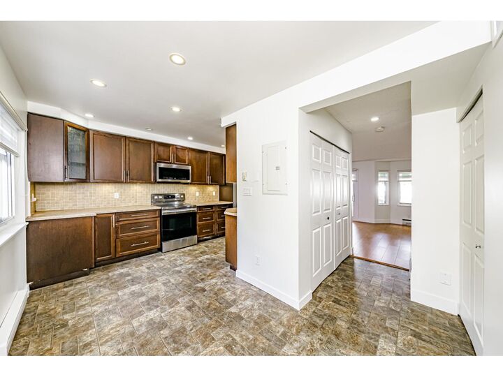 Property Photo: 7325 140 Street 135 BC V3W 5J6