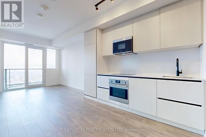 Property Photo:  108 Peter Street 4712  ON M5V 0W2 