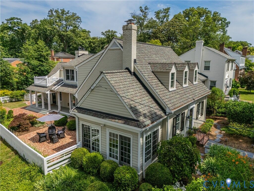 Property Photo: 800 Henri Road VA 23226