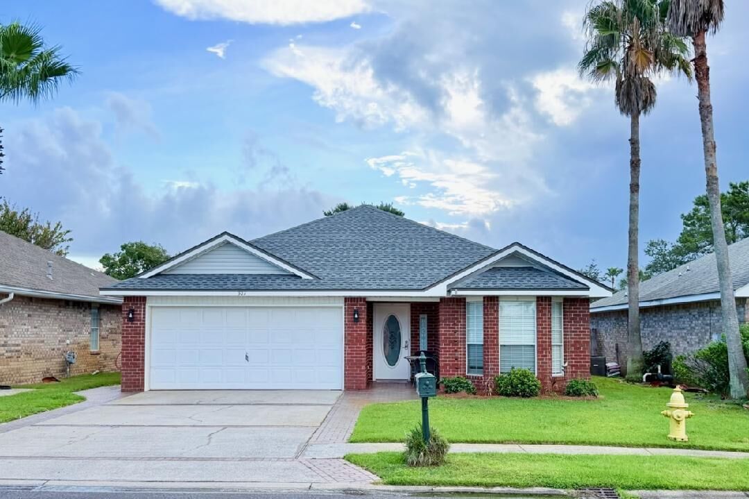 Property Photo: 307 Sandy Cay Drive FL 32550
