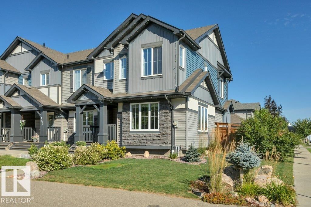 Property Photo:  160 Desrochers Gate SW  AB T6W 3H8 