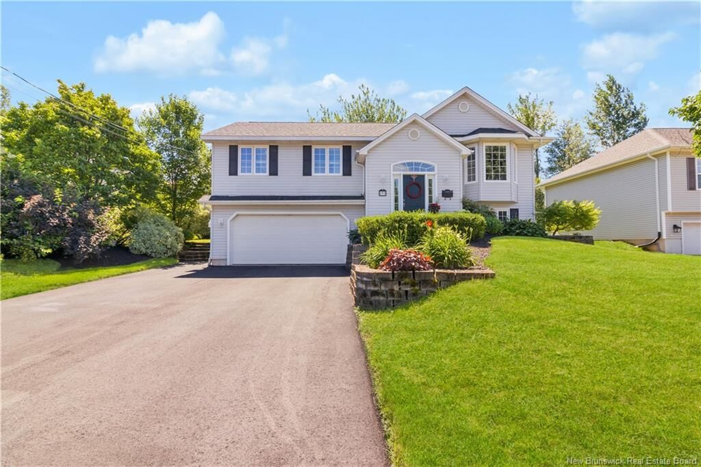 Property Photo:  152 Bahama Street  NB E1A 4W2 