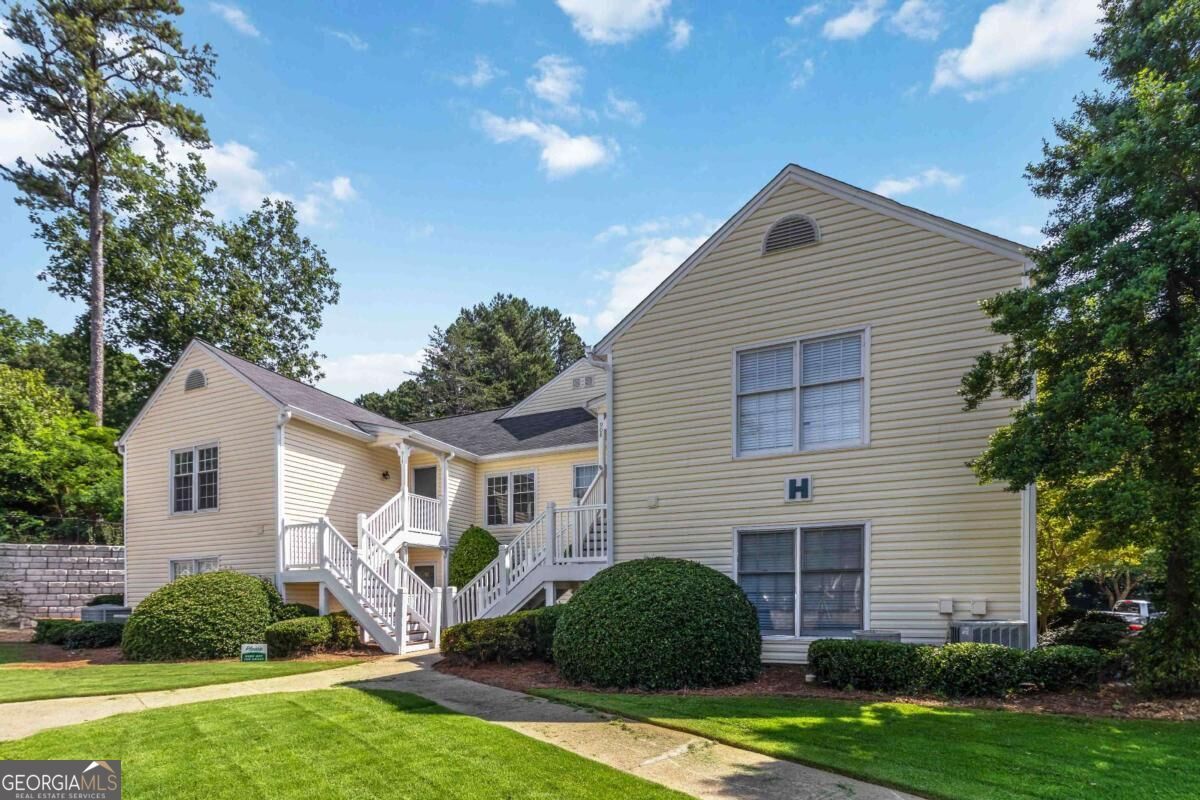 Property Photo: 914 Cannongate Crossing SW 914 GA 30064
