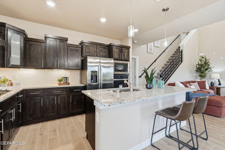 Property Photo:  5713 Las Ramblas Avenue  TX 79934 