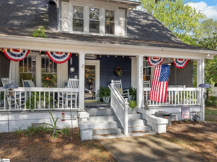 Property Photo: 401 E Rutledge Avenue SC 29340