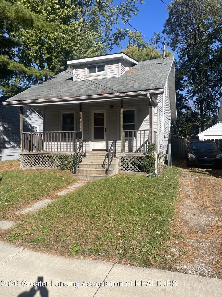 Property Photo:  1118 Berten Street  MI 48910 