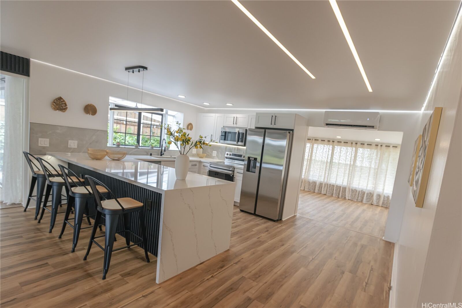 Property Photo:  526 Ulumawao Street  HI 96734 