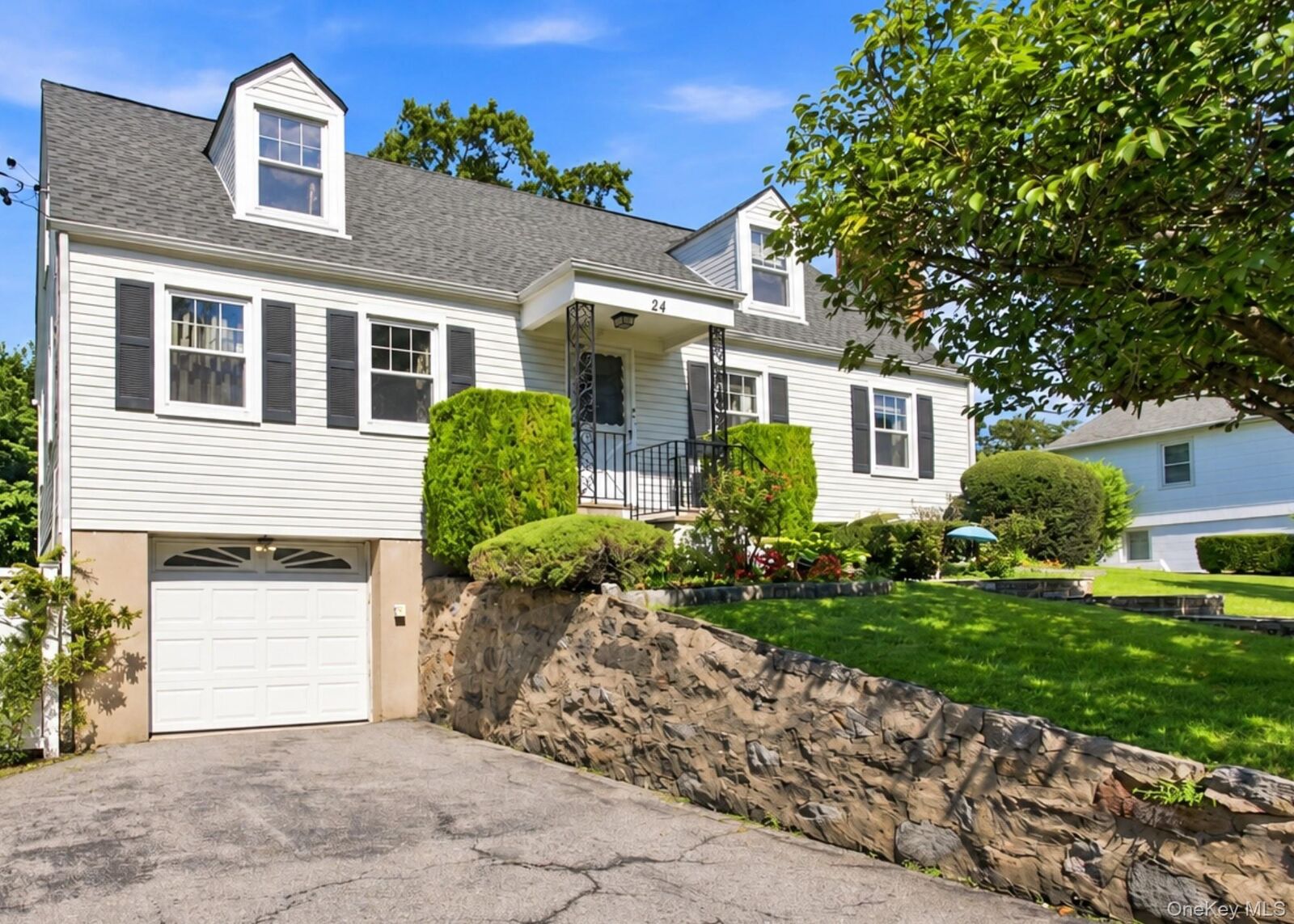 Property Photo:  24 Avondale Road  NY 10528 